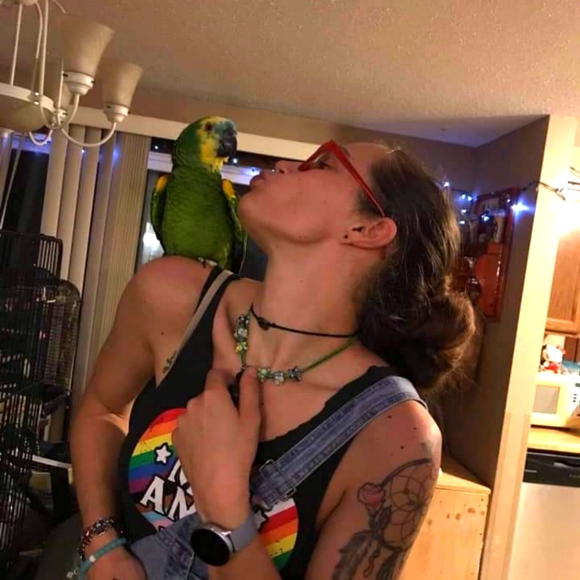 Meet your Posher, Sara - Picture 1 of 1